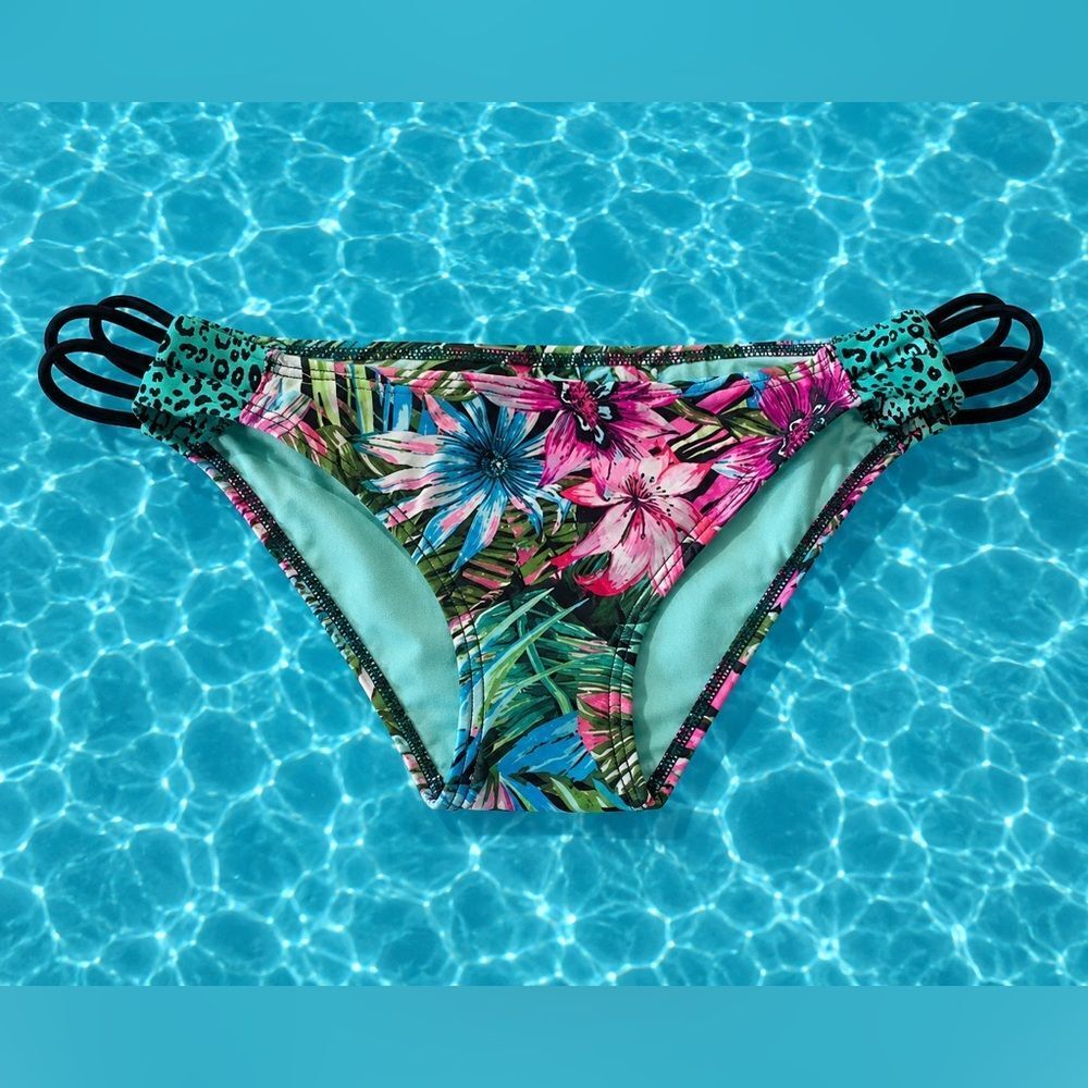 NWT MACYS JRS L 🌺SUNDAZED🌺 BRIGHT FLORAL TROPICAL SWIM BIKINI BOTTOMS
